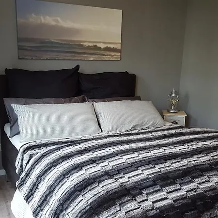 Ferienwohnung Hafenblick - Haus Victoria *